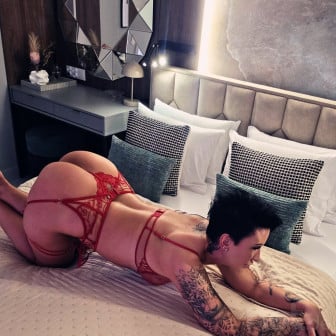 100% echte Fotos, 38j, 175cm, Kurven, BDSM-erfahren