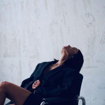 Gro&szlig; & schlank, Br&uuml;nette Moldawierin 😘 Erotische Massage, Feingef&uuml;hl