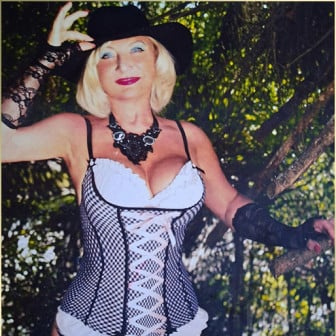 63j, blonde Deutsche, Gr. 38 &ndash; vielseitiger Service