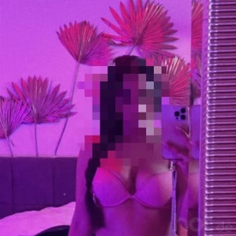 Ich bin Aysha, 25, mit 90D und Lust auf bizarre Spiele mit dir