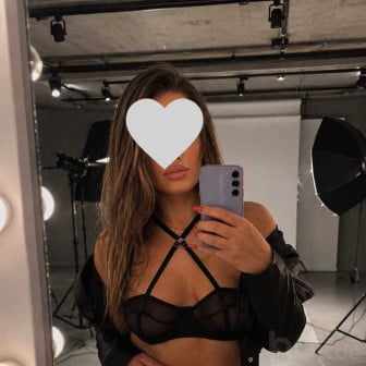 Lea &ndash; Escort, Kontakt auf Anfrage