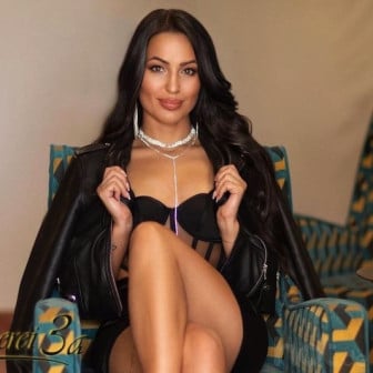 Schwarzhaarige Litauerin ❤️ ich biete Girlfriendsex mit K&uuml;ssen