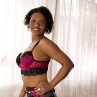 Reife Latina aus Brasilien, 75D, AV-Spezialistin, GF6, Body-to-Body